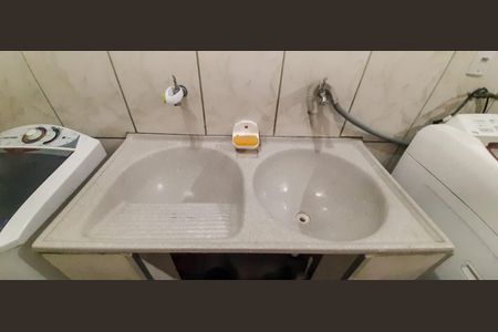 Casa à venda com 180m², 3 quartos e 2 vagas Casa à venda com 180m², 3 quartos e 2 vagasÁrea de Serviço