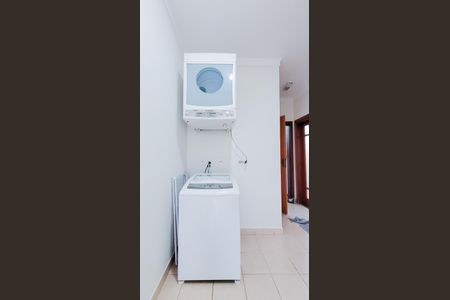 Casa de condomínio para alugar com 250m², 3 quartos e 2 vagas Casa de condomínio para alugar com 250m², 3 quartos e 2 vagasLavanderia