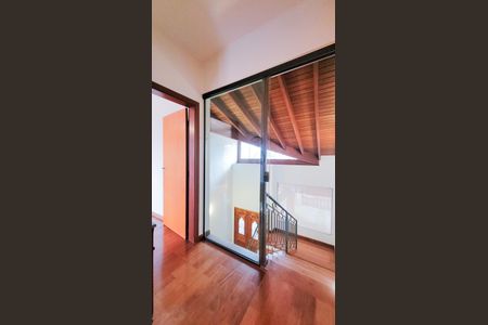 Casa de condomínio para alugar com 250m², 3 quartos e 2 vagas Casa de condomínio para alugar com 250m², 3 quartos e 2 vagasCorrredor dos Quartos