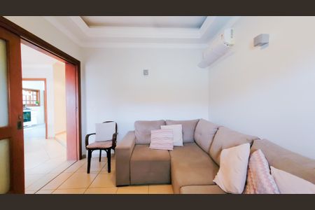 Casa de condomínio para alugar com 250m², 3 quartos e 2 vagas Casa de condomínio para alugar com 250m², 3 quartos e 2 vagasSala de Tv