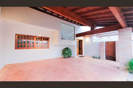 Casa de condomínio para alugar com 250m², 3 quartos e 2 vagas Casa de condomínio para alugar com 250m², 3 quartos e 2 vagasGaragem