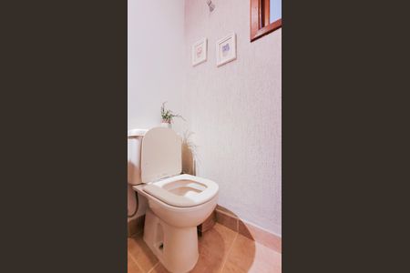 Casa de condomínio para alugar com 250m², 3 quartos e 2 vagas Casa de condomínio para alugar com 250m², 3 quartos e 2 vagasLavabo