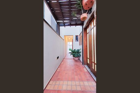 Casa de condomínio para alugar com 250m², 3 quartos e 2 vagas Casa de condomínio para alugar com 250m², 3 quartos e 2 vagasCorredor Externo