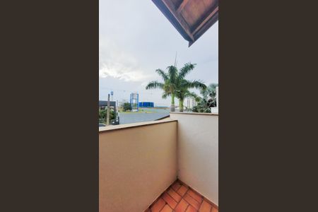 Casa de condomínio para alugar com 250m², 3 quartos e 2 vagas Casa de condomínio para alugar com 250m², 3 quartos e 2 vagasVaranda da Suíte 2