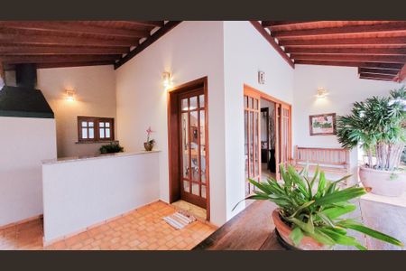 Casa de condomínio para alugar com 250m², 3 quartos e 2 vagas Casa de condomínio para alugar com 250m², 3 quartos e 2 vagasÁrea gourmet