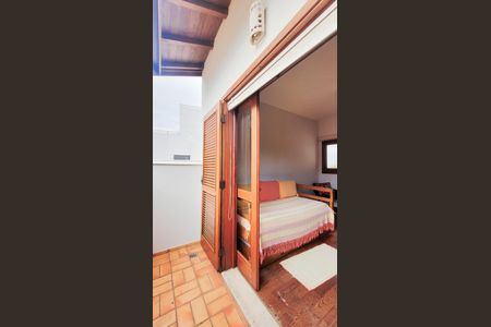 Casa de condomínio para alugar com 250m², 3 quartos e 2 vagas Casa de condomínio para alugar com 250m², 3 quartos e 2 vagasVaranda da Suíte 2