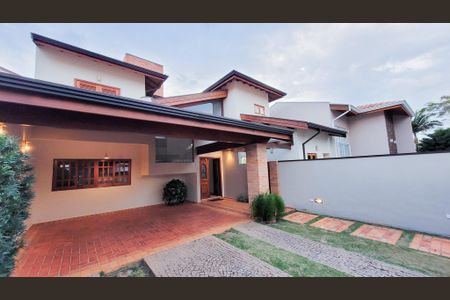 Casa de condomínio para alugar com 250m², 3 quartos e 2 vagas Casa de condomínio para alugar com 250m², 3 quartos e 2 vagasGaragem