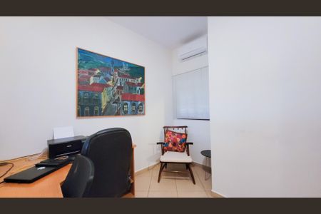 Casa de condomínio para alugar com 250m², 3 quartos e 2 vagas Casa de condomínio para alugar com 250m², 3 quartos e 2 vagasEscritório