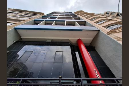 Apartamento à venda com 87m², 2 quartos e 1 vaga Apartamento à venda com 87m², 2 quartos e 1 vagaFachada