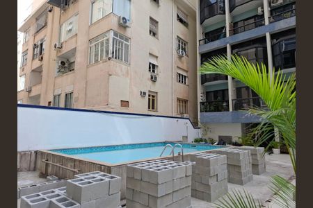 Apartamento à venda com 87m², 2 quartos e 1 vaga Apartamento à venda com 87m², 2 quartos e 1 vagaPiscina