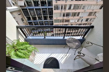 Apartamento à venda com 87m², 2 quartos e 1 vaga Apartamento à venda com 87m², 2 quartos e 1 vagaVaranda