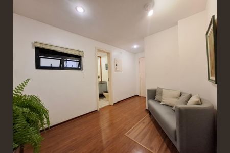Apartamento à venda com 87m², 2 quartos e 1 vaga Apartamento à venda com 87m², 2 quartos e 1 vagaHall