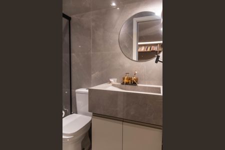 Apartamento à venda com 190m², 3 quartos e 4 vagasBanheiro de Serviço