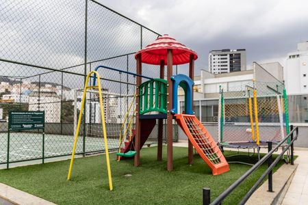 Apartamento à venda com 190m², 3 quartos e 4 vagasÁrea comum - Playground