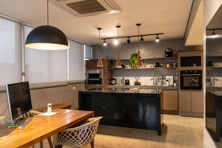 Apartamento à venda com 190m², 3 quartos e 4 vagasEspaço Gourmet