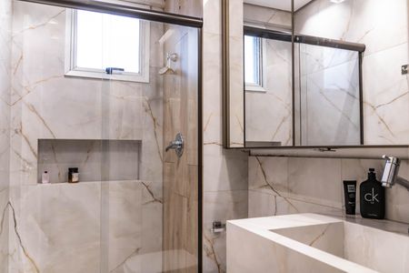 Apartamento à venda com 190m², 3 quartos e 4 vagasBanheiro da Suíte