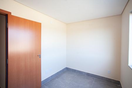Apartamento à venda com 99m², 3 quartos e 2 vagasQuarto 2