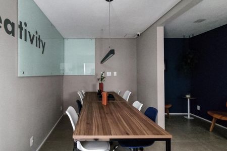 Apartamento para alugar com 40m², 2 quartos e 1 vaga Apartamento para alugar com 40m², 2 quartos e 1 vagaÁrea comum - Sala de Estudos