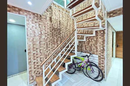 Apartamento à venda com 165m², 3 quartos e 2 vagasEscada