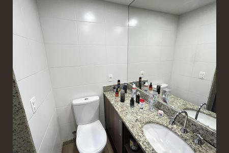 Apartamento à venda com 165m², 3 quartos e 2 vagasBanheiro da Suíte 3