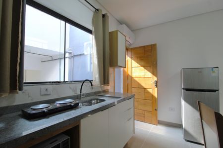 Cozinha de casa para alugar com 1 quarto, 22m² em Indianópolis, São Paulo