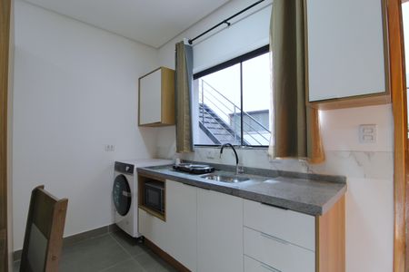 Cozinha de casa para alugar com 1 quarto, 22m² em Indianópolis, São Paulo