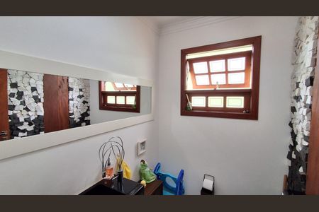 Casa à venda com 390m², 4 quartos e 6 vagas Casa à venda com 390m², 4 quartos e 6 vagasLavabo da Sala