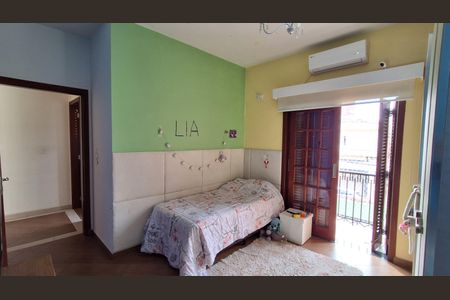 Casa à venda com 390m², 4 quartos e 6 vagas Casa à venda com 390m², 4 quartos e 6 vagasSuíte 1