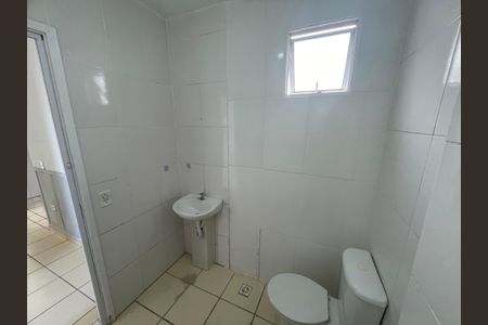 Apartamento para alugar com 46m², 2 quartos e 1 vaga Apartamento para alugar com 46m², 2 quartos e 1 vagaBanheiro