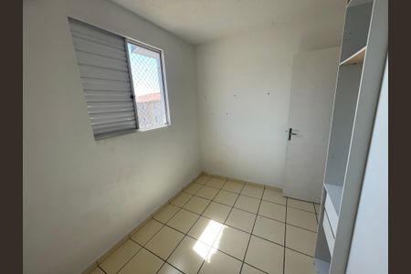 Quarto 2 de apartamento para alugar com 2 quartos, 46m² em Jardim Nova Cidade, Guarulhos