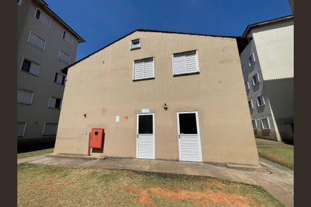 Apartamento para alugar com 46m², 2 quartos e 1 vaga Apartamento para alugar com 46m², 2 quartos e 1 vagaÁrea comum - Salão de Festas