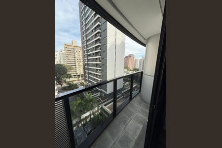 Varanda de kitnet/studio à venda com 1 quarto, 27m² em Jardins, São Paulo