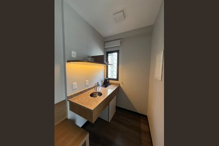 Cozinha de kitnet/studio à venda com 1 quarto, 27m² em Jardins, São Paulo