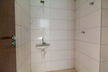 Apartamento para alugar com 52m², 2 quartos e sem vaga Apartamento para alugar com 52m², 2 quartos e sem vagaBanheiro 2