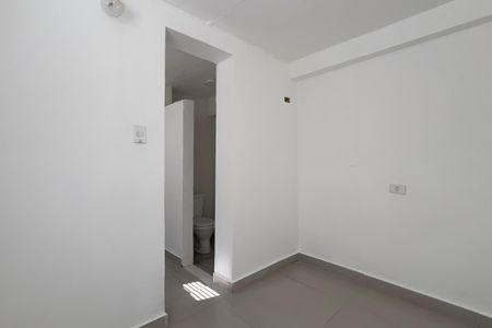 Quarto de kitnet/studio para alugar com 1 quarto, 37m² em Jardim Santa Mena, Guarulhos