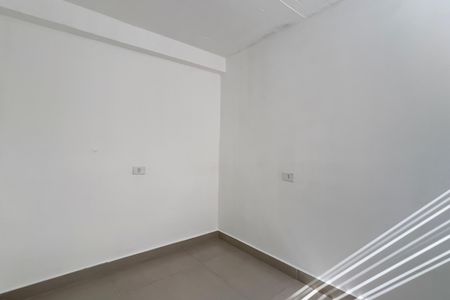 Quarto de kitnet/studio para alugar com 1 quarto, 37m² em Jardim Santa Mena, Guarulhos