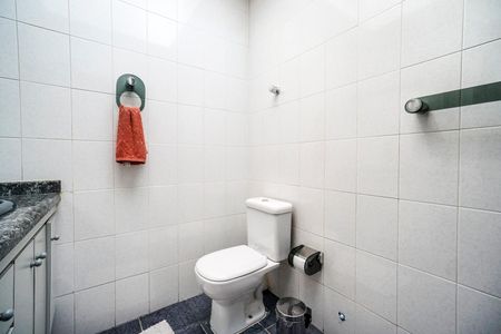 Casa à venda com 210m², 4 quartos e 2 vagasBanheiro Social