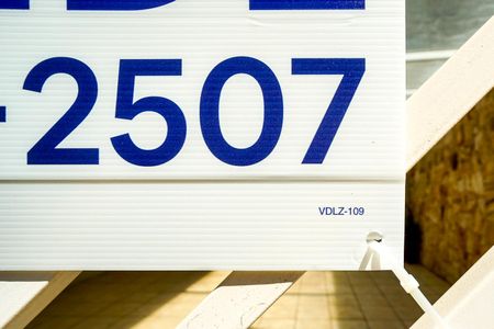 Casa à venda com 210m², 4 quartos e 2 vagasFachada