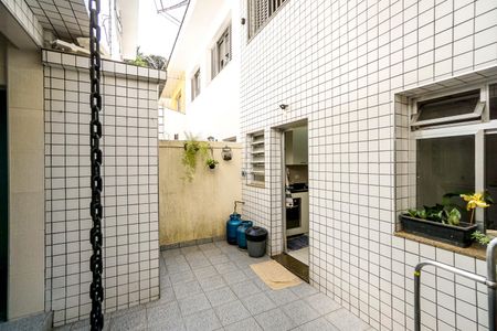 Casa à venda com 210m², 4 quartos e 2 vagasQuintal