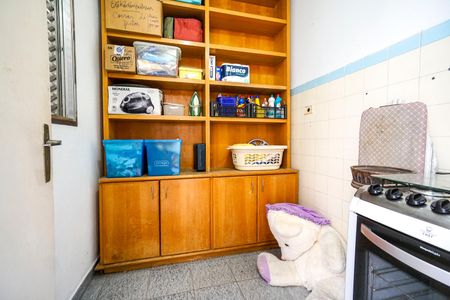 Casa à venda com 210m², 4 quartos e 2 vagasQuarto de serviço