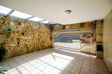 Casa à venda com 210m², 4 quartos e 2 vagasGaragem