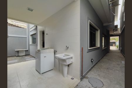 Casa de condomínio à venda com 380m², 5 quartos e 2 vagasÁrea de Serviço