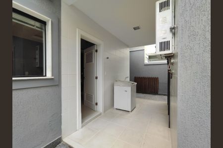 Casa de condomínio à venda com 380m², 5 quartos e 2 vagasÁrea de Serviço