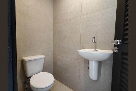 Casa de condomínio à venda com 380m², 5 quartos e 2 vagasLavabo 2