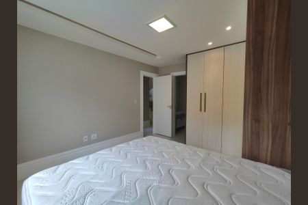 Casa de condomínio à venda com 380m², 5 quartos e 2 vagasSuíte 4