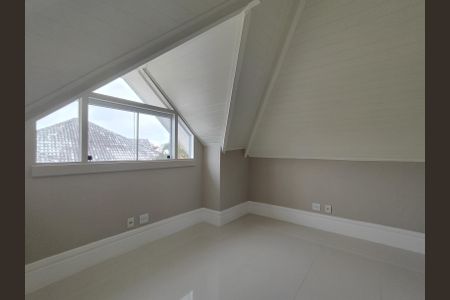 Casa de condomínio à venda com 380m², 5 quartos e 2 vagasSuíte 1