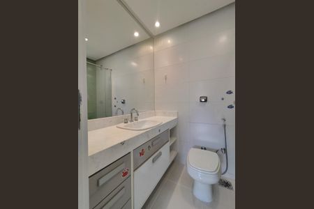 Casa de condomínio à venda com 380m², 5 quartos e 2 vagasBanheiro da Suíte 3