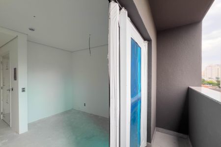 Varanda de kitnet/studio à venda com 1 quarto, 29m² em Vila Dom Pedro I, São Paulo