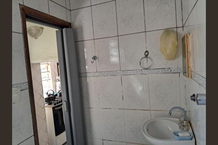 Banheiro de casa para alugar com 1 quarto, 80m² em Santa Teresinha, São Paulo