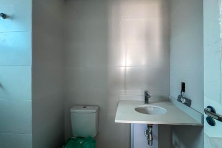 Apartamento à venda com 66m², 2 quartos e 1 vaga Apartamento à venda com 66m², 2 quartos e 1 vagaBanheiro da Suíte